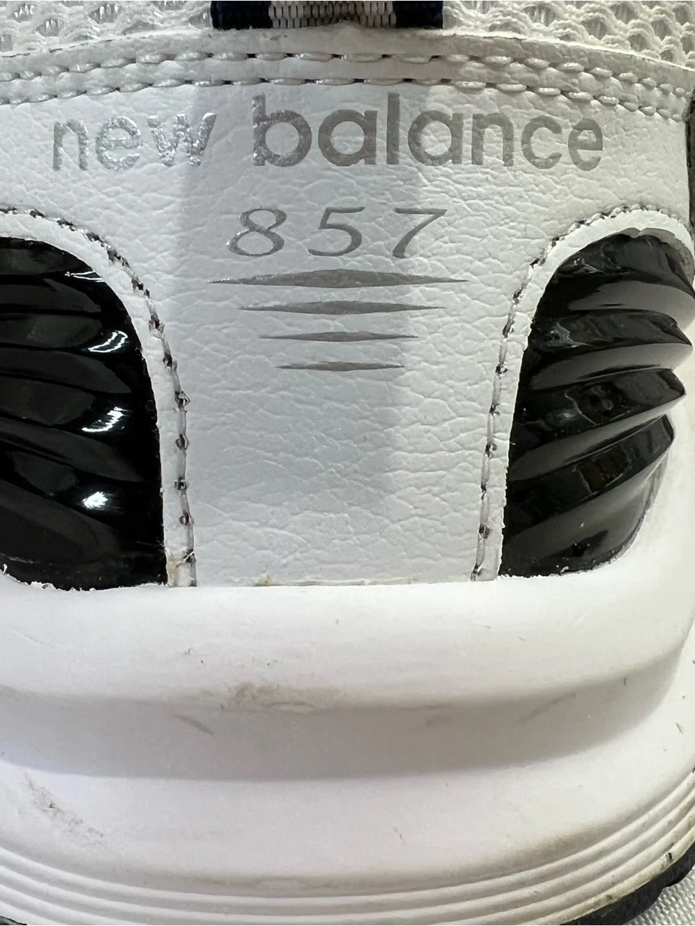 New Balance style MX857wN2 4E wide navy white. Comfort orthotics sneaker 10 1/2